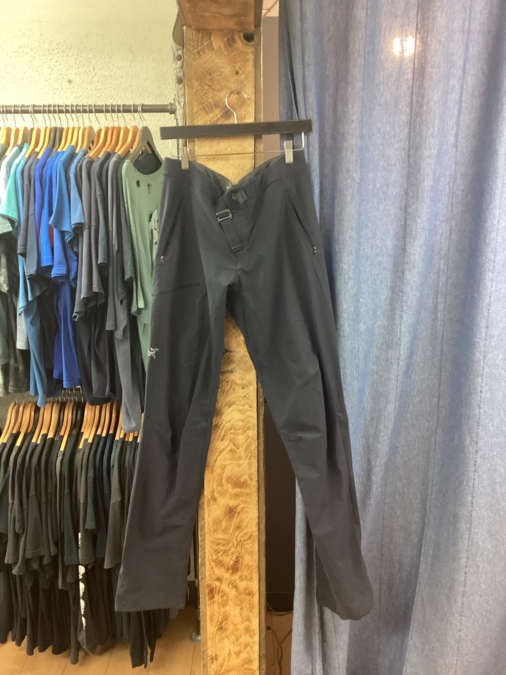 Arc'teryx Men's Navy Outdoor Hiking Pants